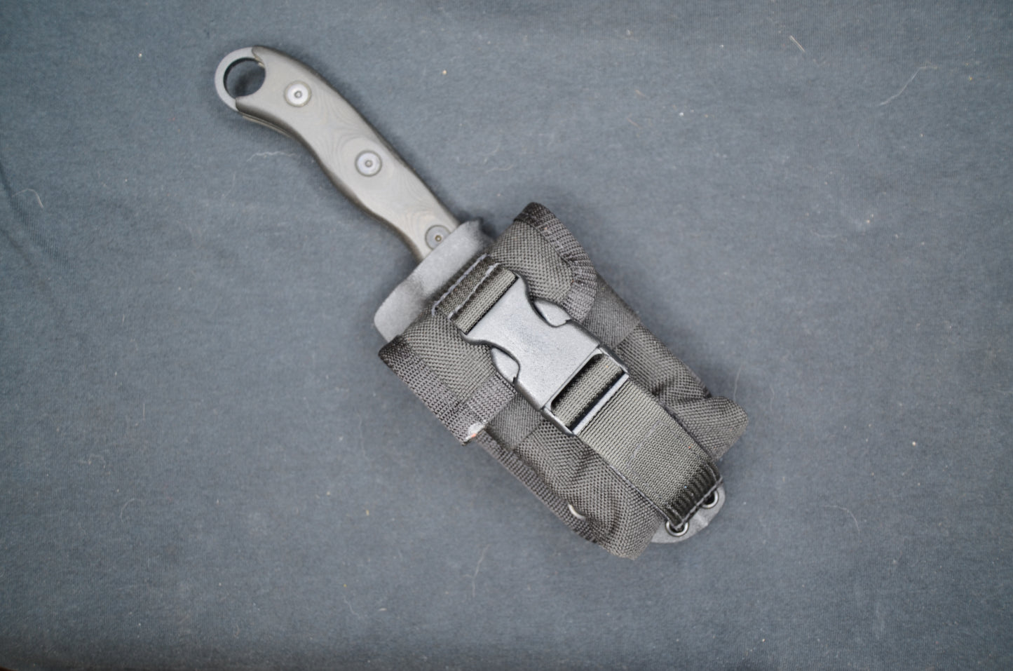 ESEE 5/6 POUCH ON CUSTOM MOUNTING PLATE