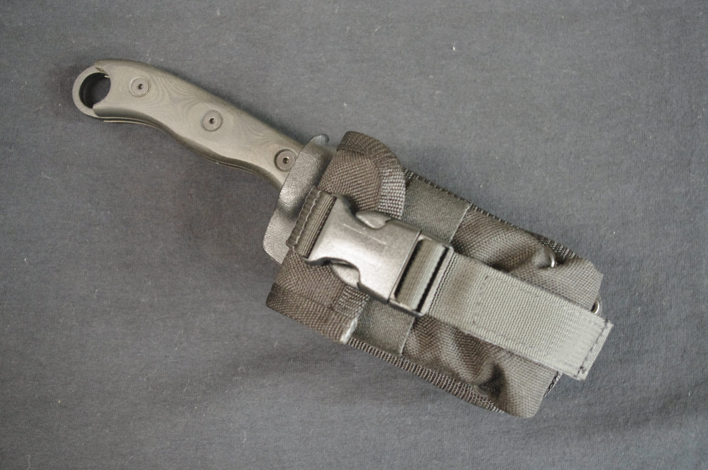 ESEE 5/6 POUCH ON CUSTOM MOUNTING PLATE