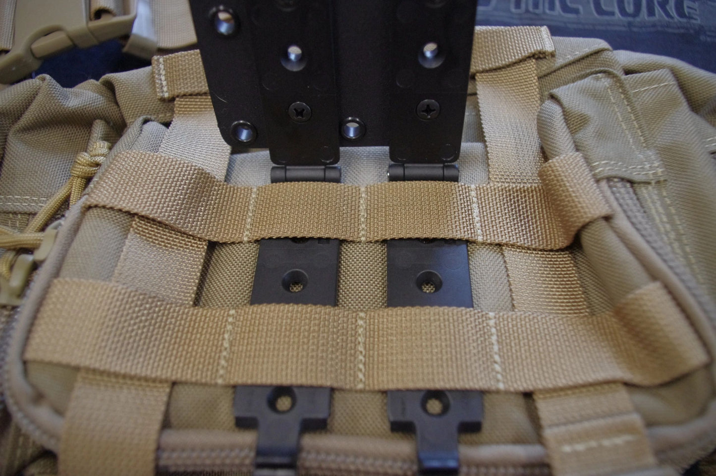 DOUBLE BLADE-TECH MOLLE-LOKS ON A RED HILL CUSTOM MOUNTING PLATE (DOES NOT INCLUDE SHEATH)
